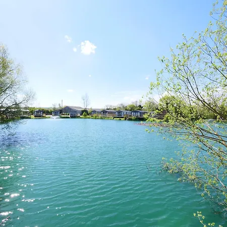 New - Water Lily Luxury Lakeside