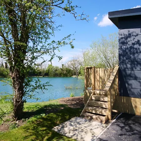 New - Water Lily Luxury Lakeside